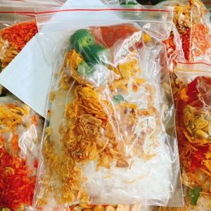 Bánh tráng trộn khô gà